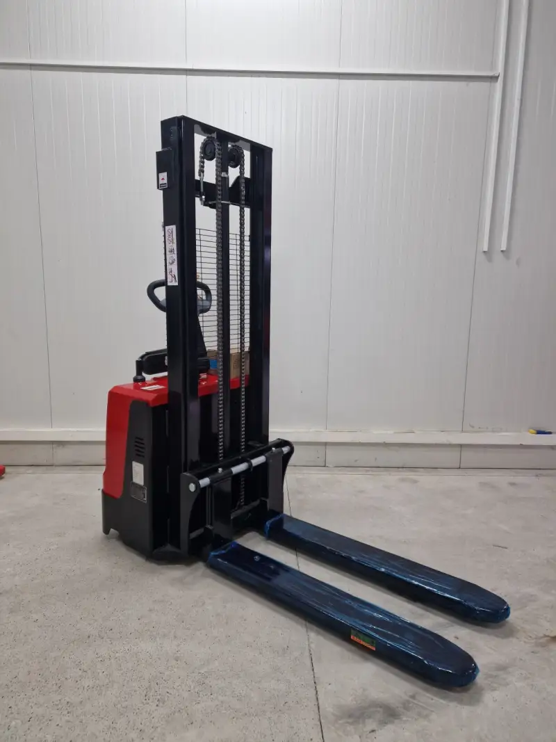 Premium Električni Staker SESG 1530 2026